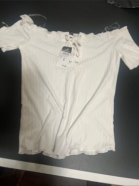 Rue21 White Off-Shoulder Lace-Up Ribbed Tee